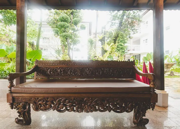 Sari Bunga - Legian, Walking Distance To レギャン