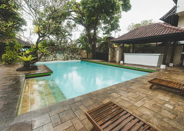 Sari Bunga - Legian, Walking Distance To 3* レギャン