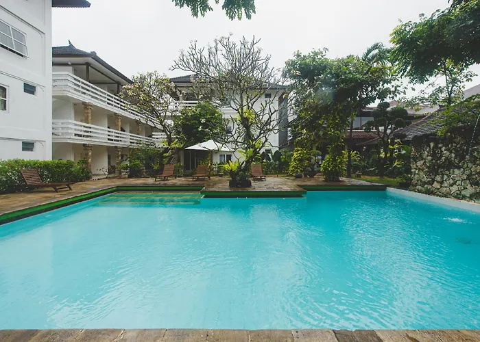 Sari Bunga - Legian, Walking Distance To ホテル