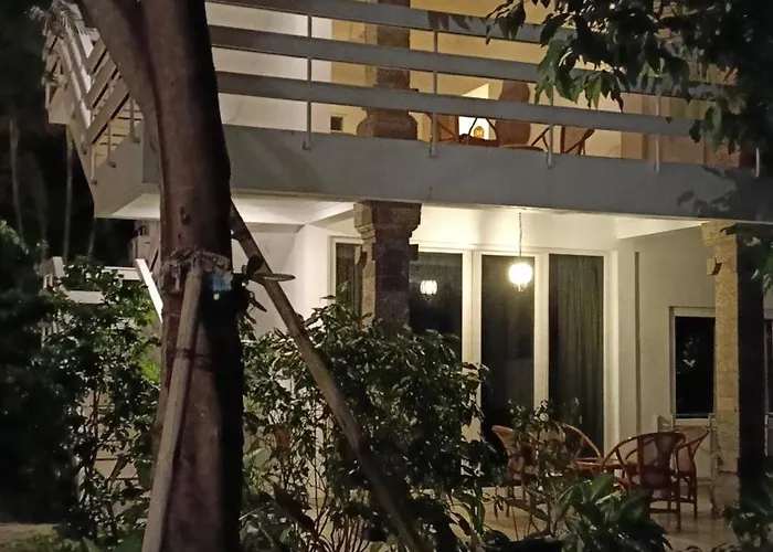 Hotel Sari Bunga - Legian, Walking Distance To Legian